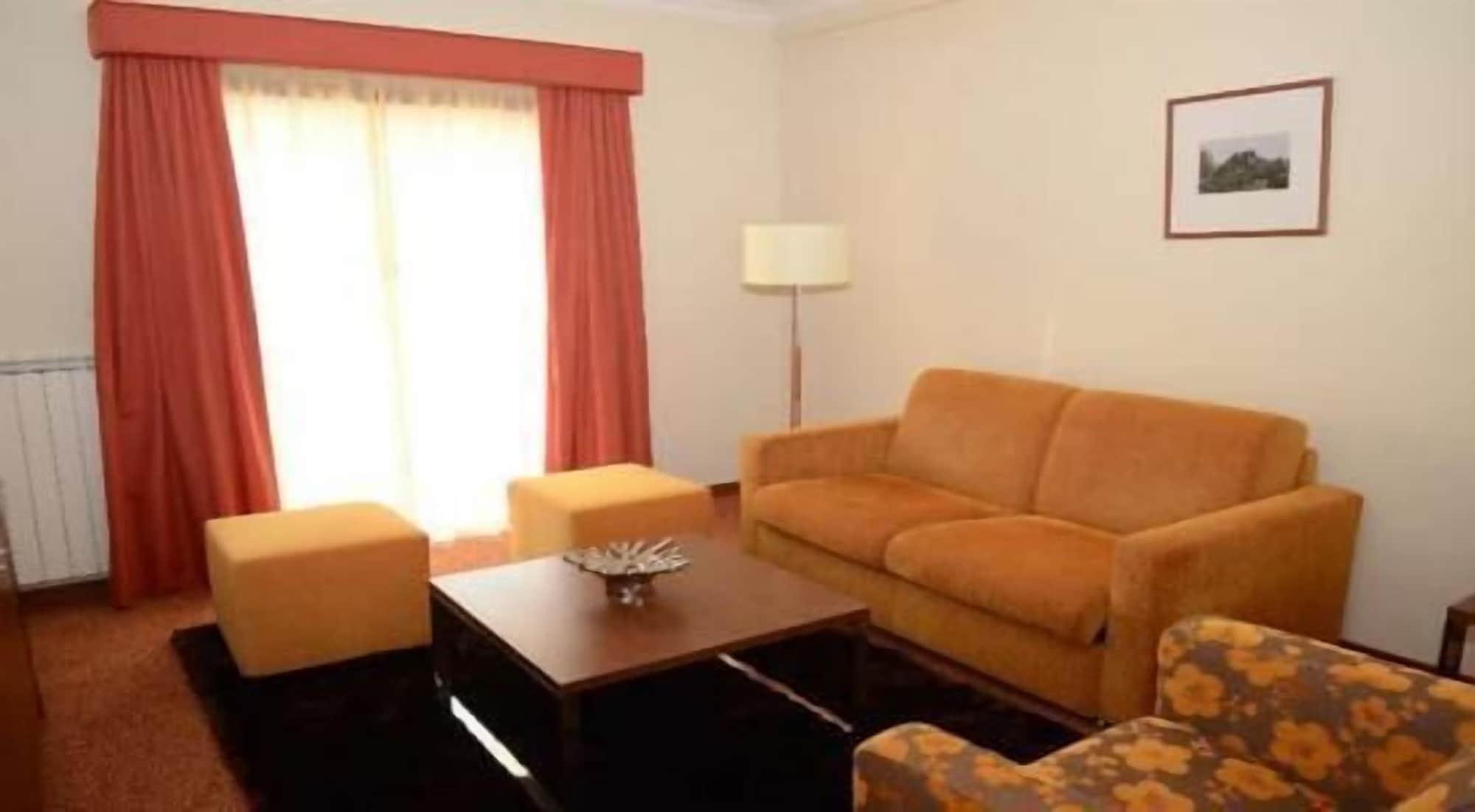 Hotel Aguiar Da Pena 빌라 푸카 데 아기아르 외부 사진